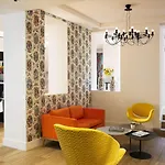Elysees 8 Отель
