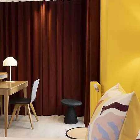 Elysees 8 Hotell 3*