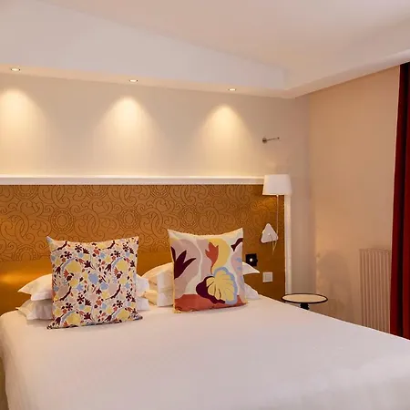 Elysees 8 Hotell