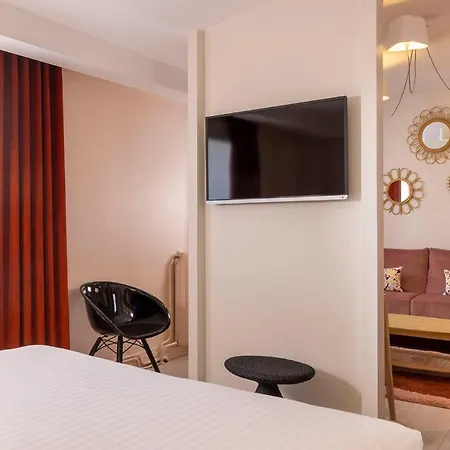 Hotel Elysees 8 3*