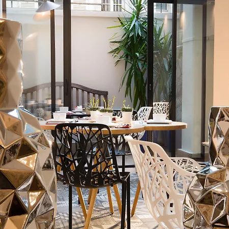 호텔 엘리제 8 3*