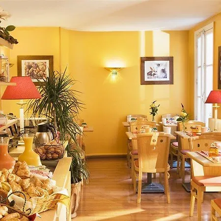 Hotel Elysees 8 3*
