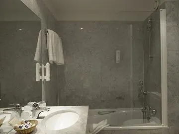 الإيليزيه 8