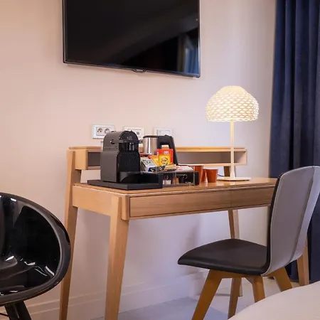 Hotel Elysees 8 Paryż
