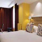 香榭丽大道酒店8 酒店 巴黎